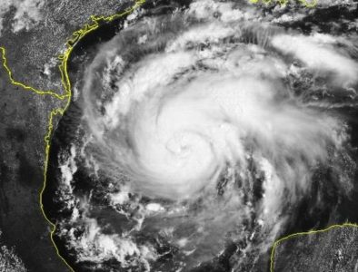 Prevén tormentas intensas en noroeste del país por huracán Harvey