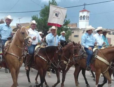 Participó Unión Ganadera Regional de Durango en cabalgata de Nuevo Ideal