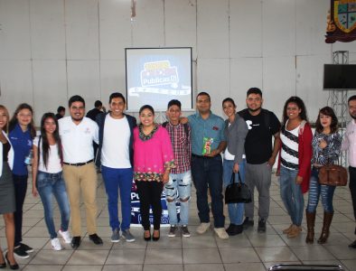 Imparten conferencia “Aguas con lo que Publicas” a jóvenes de Cuencamé