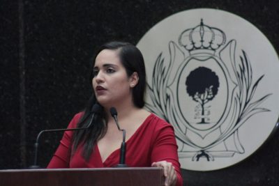 Señala diputada falta de autonomía en la UJED; exige renuncia de Óscar Návar