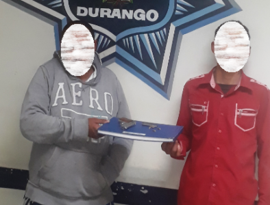 Arresta policía capitalina a dos sujetos por portar ilegalmente una arma de fuego