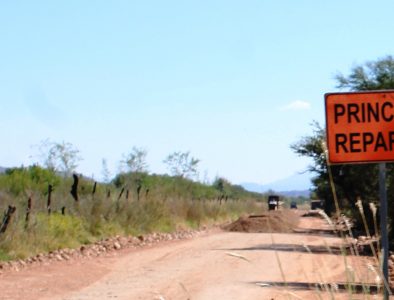 Inicia Vicente Guerrero reparación de camino a El Molino