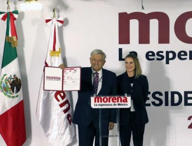 Registra AMLO su precandidatura; anuncia proyecto de nación