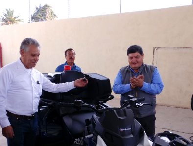 Entrega SSPE cuatrimoto y uniformes a policía municipal de Súchil