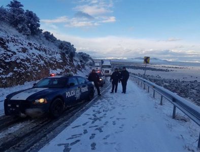 Cierran tramo carretero en Sonora por nevada