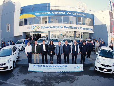 Entregan 20 patrullas a Movilidad y Transporte