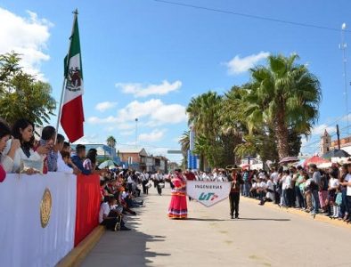 Celebran poanenses las fiestas patrias con el tradicional Grito de Independencia