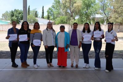 Reconocen a estudiantes del CBTIS 42 del municipio de Guadalupe Victoria