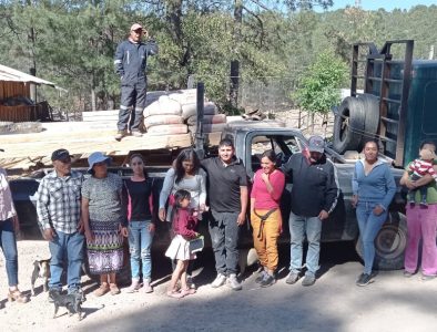 Entrega Gobierno de San Dimas cemento subsidiado a habitantes de la región