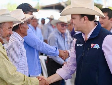 Con Esteban Villegas, en el campo duranguense ya se nota la diferencia con más apoyos: Productores y Alcaldes