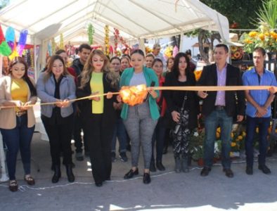 Vicente Guerrero ya trabaja en el corredor comercial del Día de Muertos