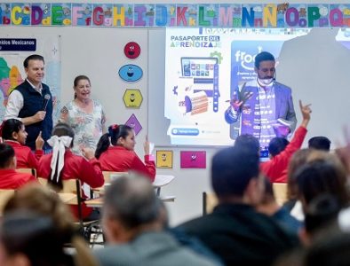 Educación lagunera da un paso adelante con aulas digitales entregadas por gobernador Esteban: maestros y padres de familia