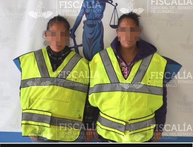 Detiene Fiscalía a dos mujeres que robaban útiles escolares, calzado y ropa