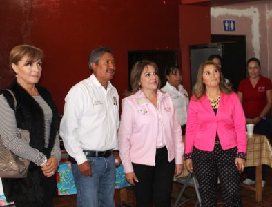 Acude presidenta de DIF estatal al municipio de Vicente Guerrero