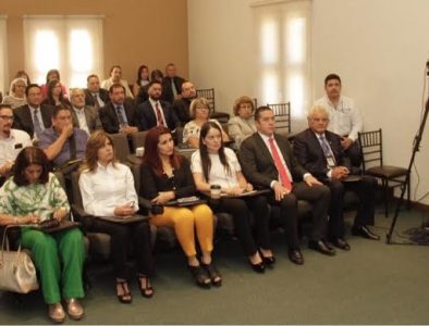 Promueve Congreso profecionalización de abogados