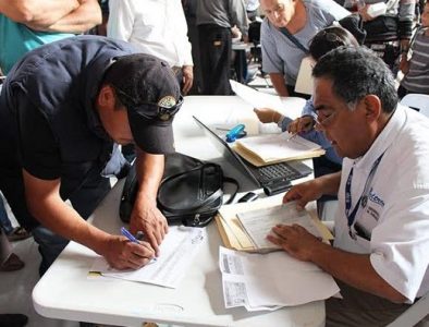 Entregan Seguro Catastrófico a productores agrícolas de Canatlán