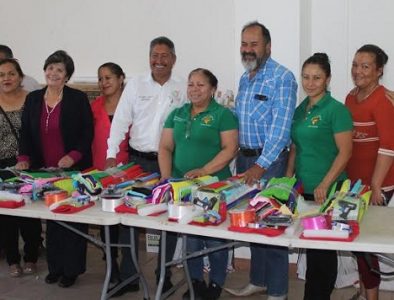 Entregan material para actividades a bibliotecas públicas de Vicente Guerrero