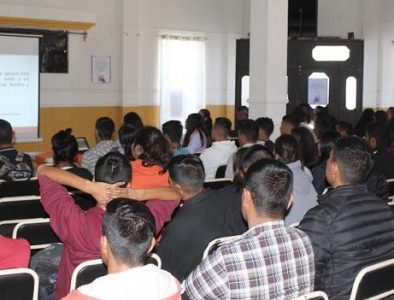 Ofrecen conferencia de masculinidad en Vicente Guerrero