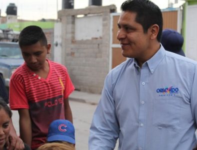 Se compromete Orlando Herrera a brindar apoyo a la educación básica en VG