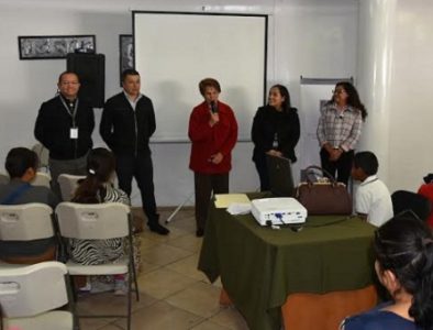 Inicia taller Escuela para Padres