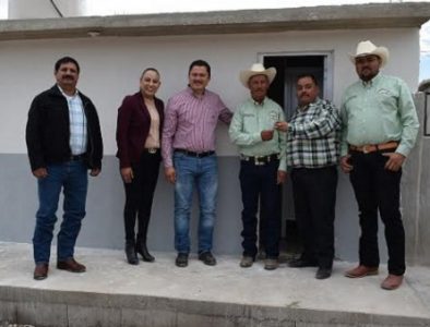 Inauguran baños públicos en la comunidad Nuevo Covadonga