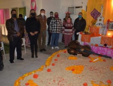 Peñón Blanco presenta Altar de Muerto en honor a ‘Don Tinito’