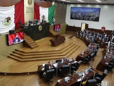 Diputados reconocen a comunidad menonita