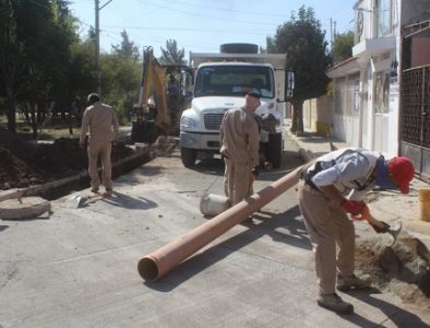 Renueva Gobierno municipal de Durango más tubería obsoleta de drenaje