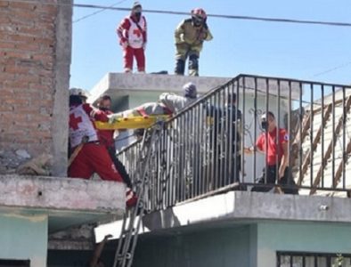 Sufre quemaduras tras recibir descarga eléctrica