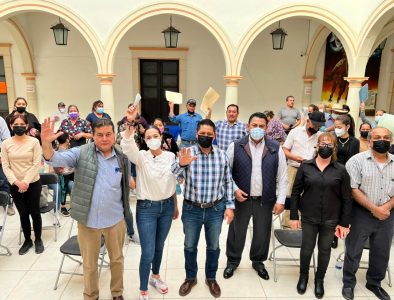 Gaby Hernández y Orlando Herrera promueven programa de Escrituración Social y Popular en Vicente Guerrero