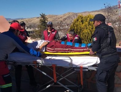 Adolescente de 14 años se accidentó en su moto y acabó fracturado; ocurrió en Tepehuanes