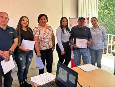 Concluye taller 'Más valor a tu empresa' en Vicente Guerrero