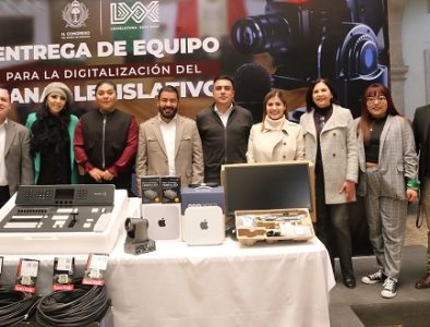 Entrega Héctor Herrera equipo para digitalizar Canal Legislativo